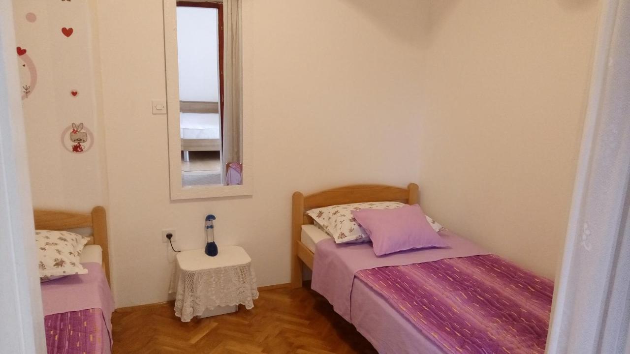 Apartments Tinka Grebaštica Eksteriør billede
